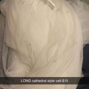 JJs House White Cathedral Style Veil